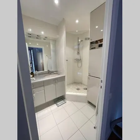 דירה Grand Studio A Deux Pas Des Champs Elysees